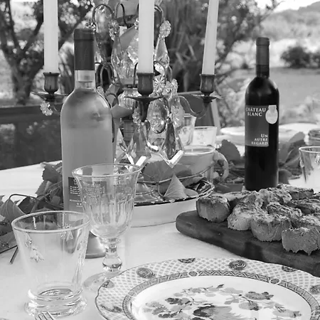 Le Domaine Jean Bed & Breakfast *
